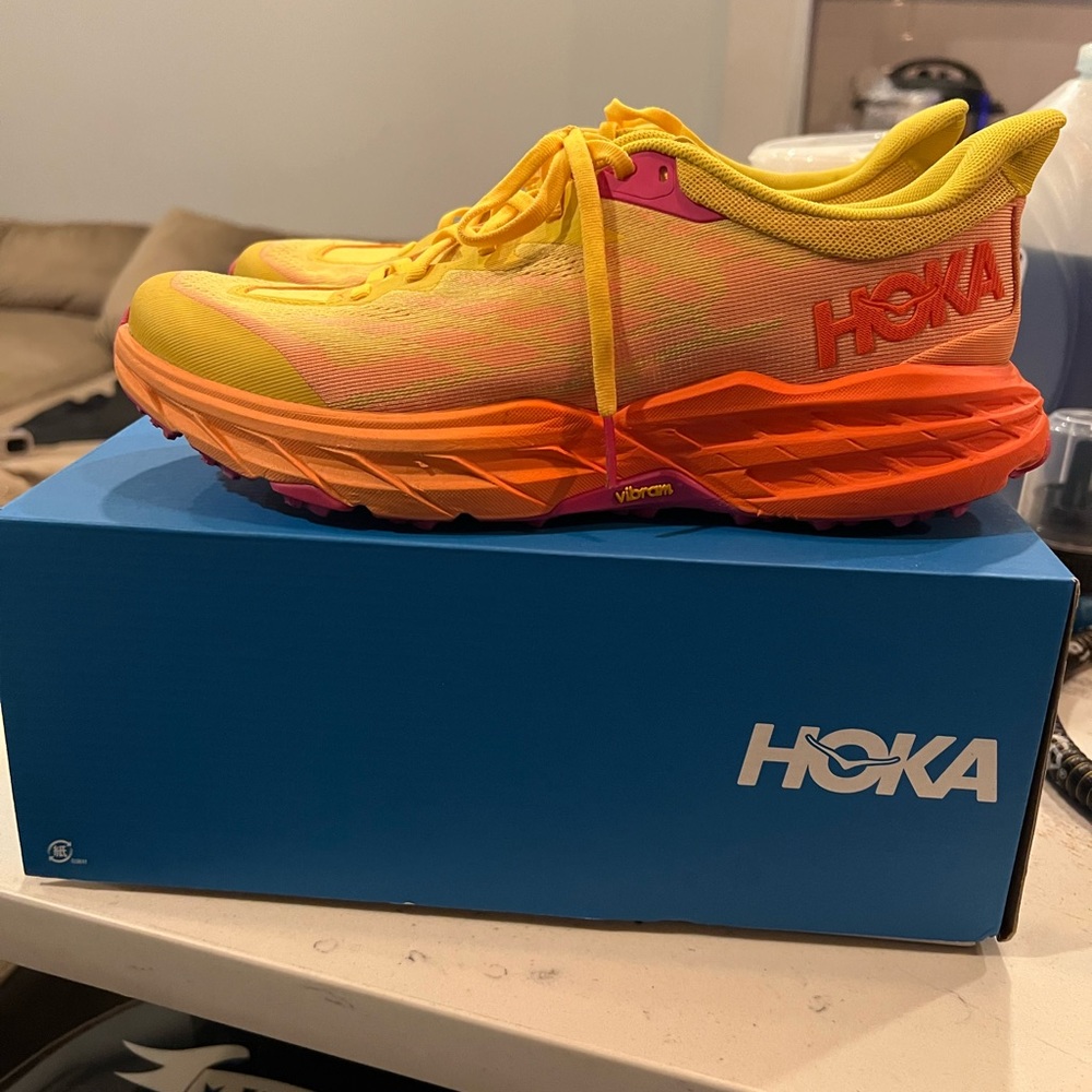 HOKA SPEEDGOAT 5